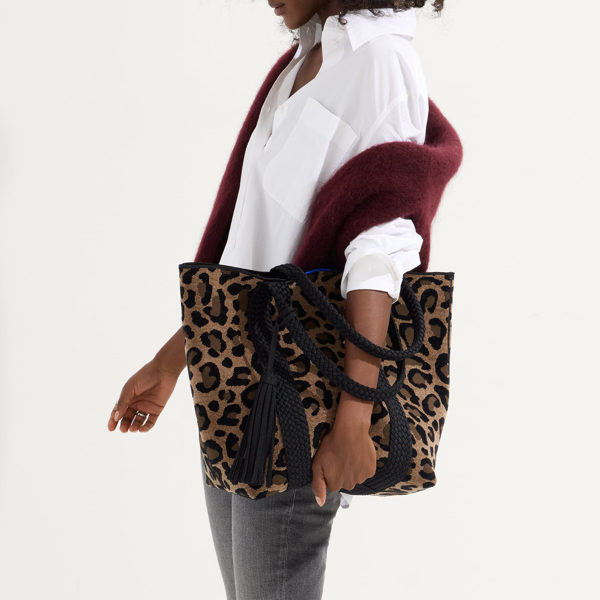 The ReVelvet? Lightweight Tote - ReVelvet? Cat - Image 4